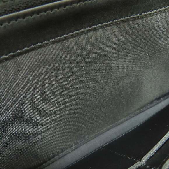 CHANEL Black Wallet - Picture 10 of 16